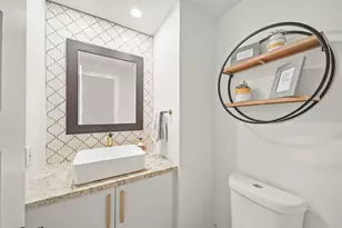 308 Litchfield Ln, Houston, TX 77024 - Photo 6