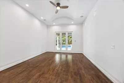 2330 Maroneal Street, Houston, TX 77030 - Photo 18