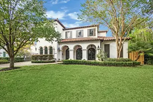 2330 Maroneal St, Houston, TX 77030 - Photo 2