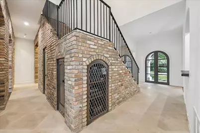2330 Maroneal Street, Houston, TX 77030 - Photo 6
