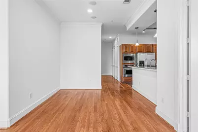 7134 S Mapleridge Street S #2E, Houston, TX 77081 - Photo 16