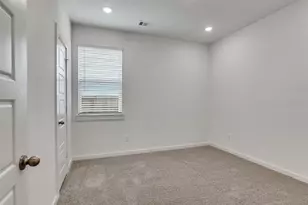 8310 Amethyst Valley Ln Ln, Angleton, TX 77515 - Photo 22