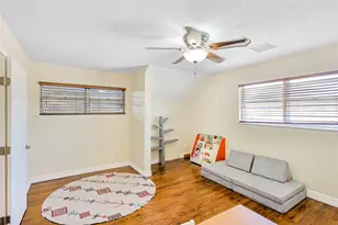 34 W Dansby Dr, Galveston, TX 77551 - Photo 26