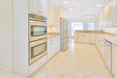 34 W Dansby Drive, Galveston, TX 77551 - Photo 4