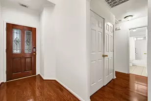 1319 Bayport Ln, League City, TX 77573 - Photo 4