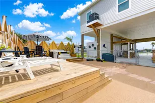 952 Sandollar, Crystal Beach, TX 77650 - Photo 8