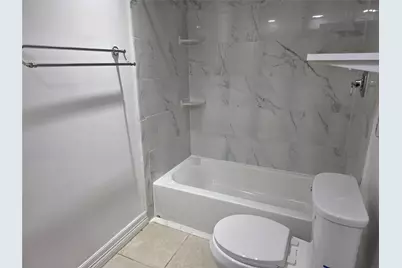 1016 E Tri Oaks Lane #86, Houston, TX 77043 - Photo 12