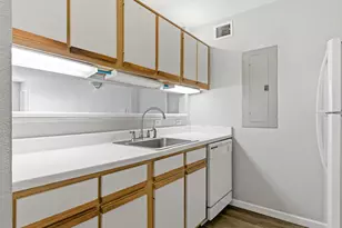 517 Southwest Pkwy, College Station, TX 77840 - Photo 12