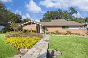 10102 Knoboak Dr, Houston, TX 77080 - Photo 2