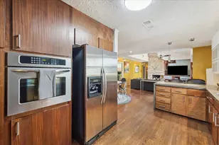 10102 Knoboak Dr, Houston, TX 77080 - Photo 16