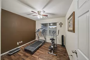 12619 Hackberry Dr, Willis, TX 77318 - Photo 18