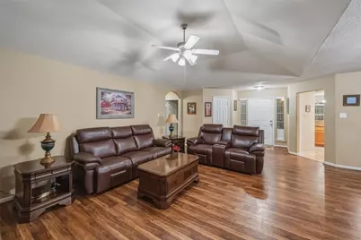 12619 Hackberry Drive, Willis, TX 77318 - Photo 4