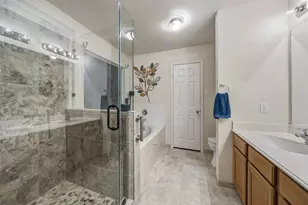 12619 Hackberry Dr, Willis, TX 77318 - Photo 16