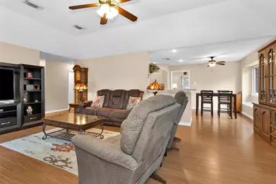 315 Thistlewood Court, League City, TX 77573 - Photo 16