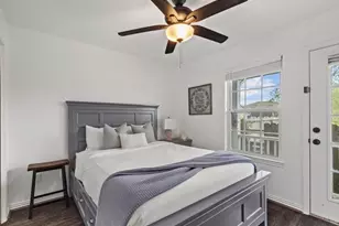 242 Debbie Ln, Dickinson, TX 77539 - Photo 16