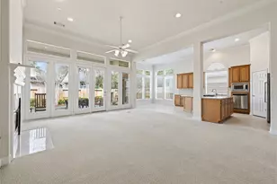 31 Surrey Run Pl, The Woodlands, TX 77384 - Photo 16