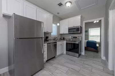 203 6th St #D, San Leon, TX 77539 - Photo 28