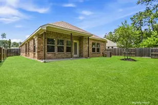 118 Violet Carson Ct, Conroe, TX 77318 - Photo 18