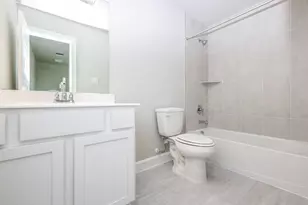 3018 Tres Olive Dr, Houston, TX 77047 - Photo 4