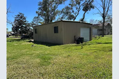 342 Bluebonnet Drive, Jones Creek, TX 77541 - Photo 8