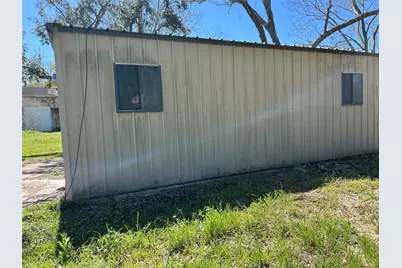 342 Bluebonnet Drive, Jones Creek, TX 77541 - Photo 6