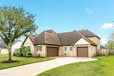 110 Spanish Oak Circle, Lake Jackson, TX 77566 - Photo 8