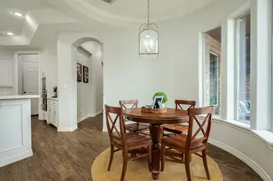 110 Spanish Oak Cir, Lake Jackson, TX 77566 - Photo 6