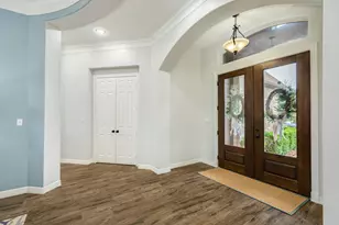 110 Spanish Oak Cir, Lake Jackson, TX 77566 - Photo 10