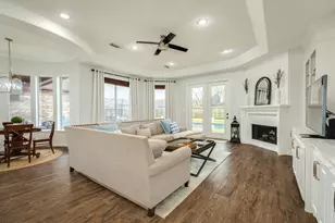 110 Spanish Oak Cir, Lake Jackson, TX 77566 - Photo 12