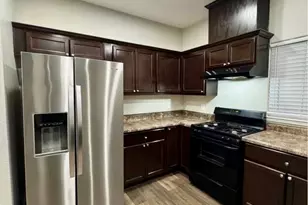 4741 Providence St, Houston, TX 77020 - Photo 2