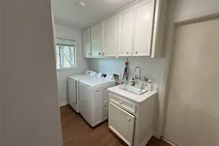 11915 Steppingstone Ln, Houston, TX 77024 - Photo 14