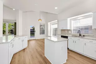 9718 Big Willow Ln, Houston, TX 77064 - Photo 18