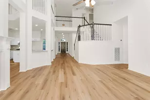 9718 Big Willow Ln, Houston, TX 77064 - Photo 10