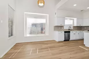 9718 Big Willow Ln, Houston, TX 77064 - Photo 14