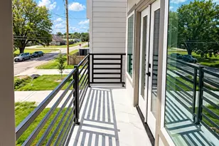 8704 Southview St, Houston, TX 77051 - Photo 10