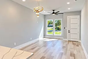 8704 Southview St, Houston, TX 77051 - Photo 6