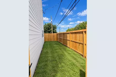8704 Southview Street, Houston, TX 77051 - Photo 14