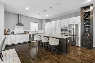 1617 Crockett St, Houston, TX 77007 - Photo 1