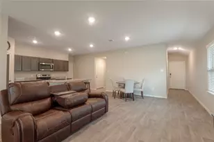 226 Pecos Dr, Huntsville, TX 77340 - Photo 8