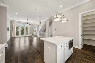 2210 Converse St, Houston, TX 77006 - Photo 10