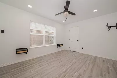 12915 Stratford Heights Drive, Sugar Land, TX 77498 - Photo 16