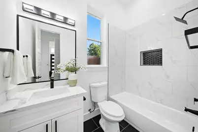 1913 Hoskins Drive #I, Houston, TX 77080 - Photo 18