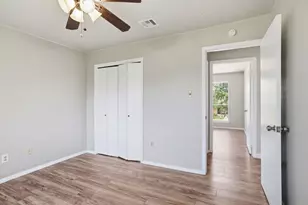 2315 Hampton Rd, League City, TX 77573 - Photo 30