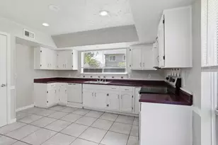 2315 Hampton Rd, League City, TX 77573 - Photo 18