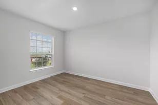 2904 Fair Wind Ln, Texas City, TX 77510 - Photo 2