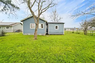 234 E Texas St, Brazoria, TX 77422 - Photo 22