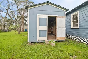 234 E Texas St, Brazoria, TX 77422 - Photo 20