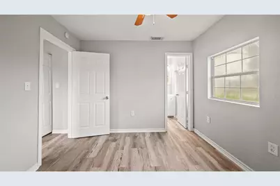 234 E Texas Street, Brazoria, TX 77422 - Photo 16