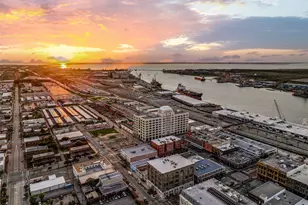 2400 Mechanic St, Galveston, TX 77550 - Photo 40