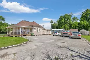 311 Depot St, Dayton, TX 77535 - Photo 2